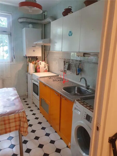 Titan, Pallady  Vanzare apartament 4 camere Centrala Temica Proprie