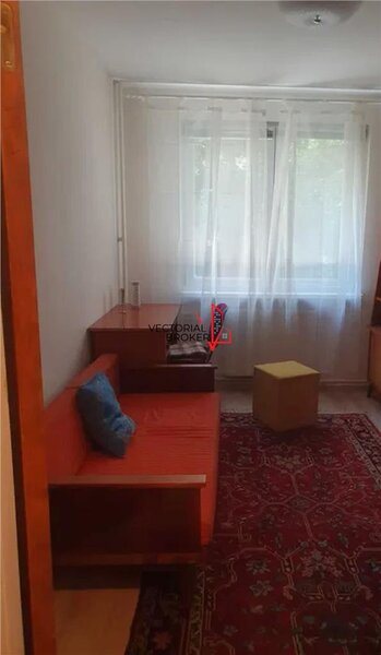 Titan, Pallady  Vanzare apartament 4 camere Centrala Temica Proprie