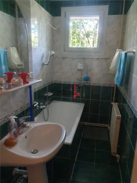 Titan, Pallady  Vanzare apartament 4 camere Centrala Temica Proprie